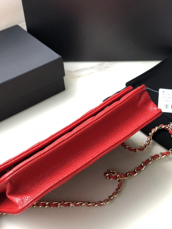 First Bag Ru CAVIAR GOLD CHAIN CHANEL WALLET WITH HARDWARE 0726